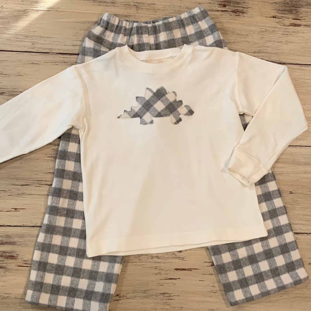 Hannah Kate outfit with Dinosaur